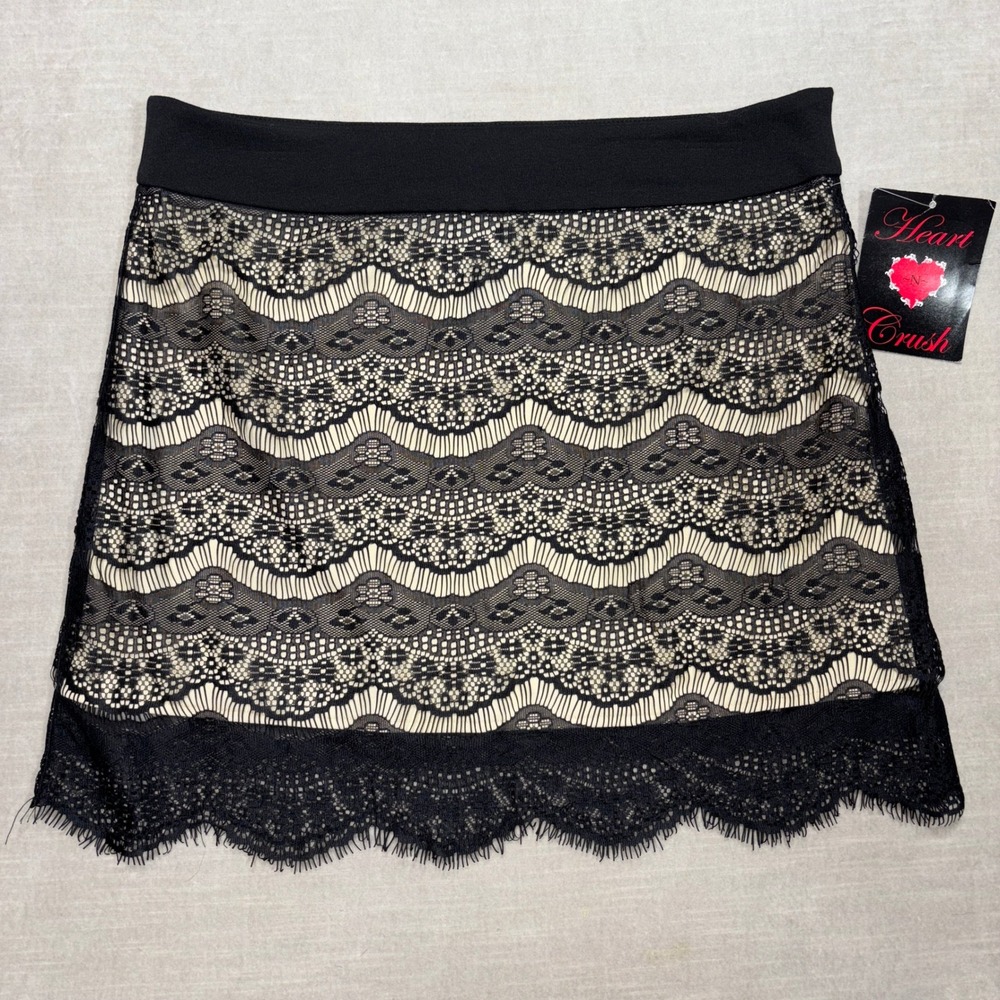 Heart Crush Black Lace Overlay A Line Mini Skirt‎ Size 9 Feminine Whimsigoth